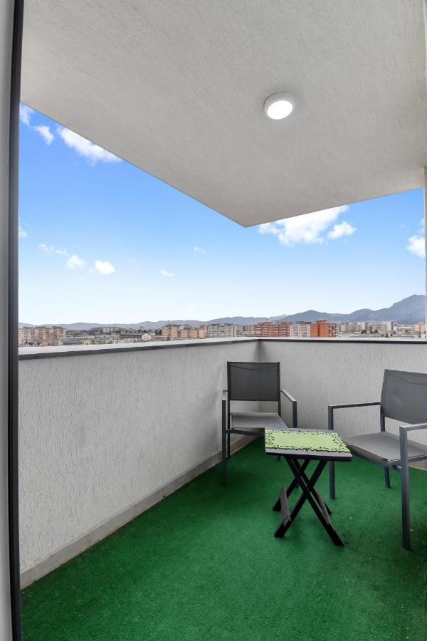 Modern In New Building With Panoramic View Apartment Brașov Exterior foto