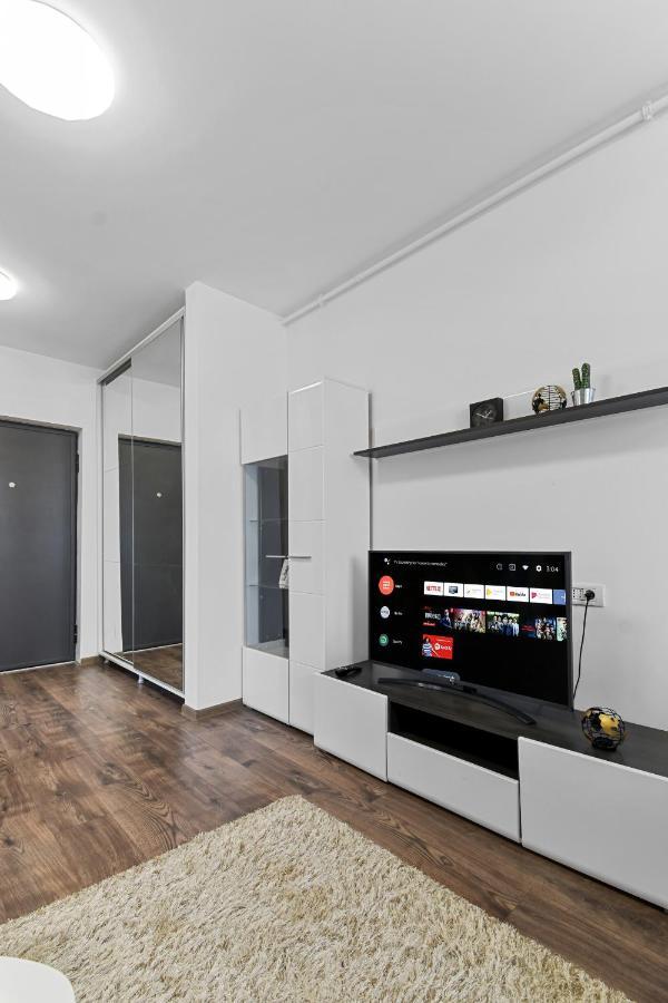Modern In New Building With Panoramic View Apartment Brașov Exterior foto